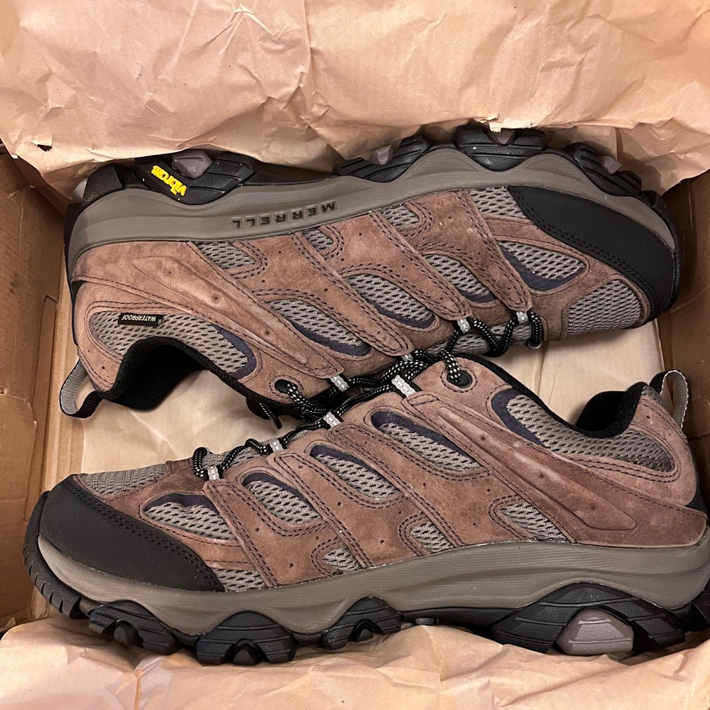 NEW Merrell Men’s Moab 3 WP GTX Style J035799 Braken 12.5 Hiking Shoes Brown